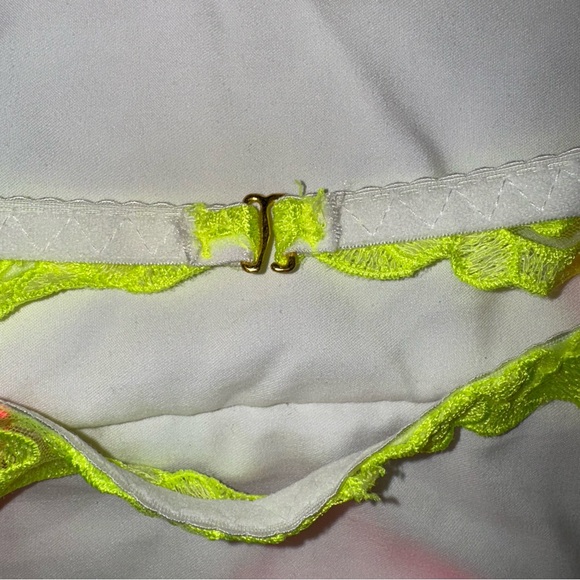 ✨ Jonna Bright Yellow Heart Contrast Gartered Lingerie Bra 5 Piece Set - Picture 10 of 14